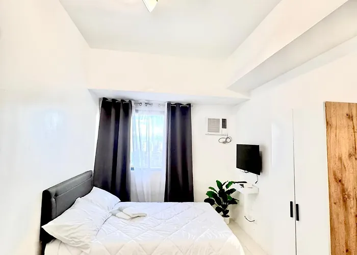 Hotel New At Grand Riviera Across Us Embassy